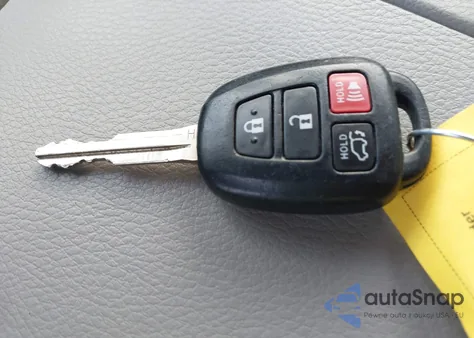 2015 Toyota Highlander Le Plus V6 из США, поврежденный, VIN 5TDZKRFH0FS066816